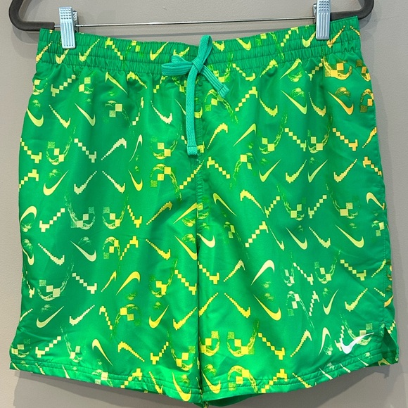 NEW Nike Men's 7" Green Print Swoosh Swim Trunks- Size Small - Picture 6 of 9